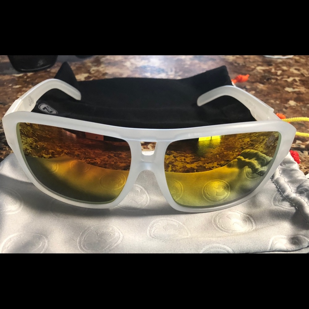 Dragon sunglasses 🕶 perfect condition!